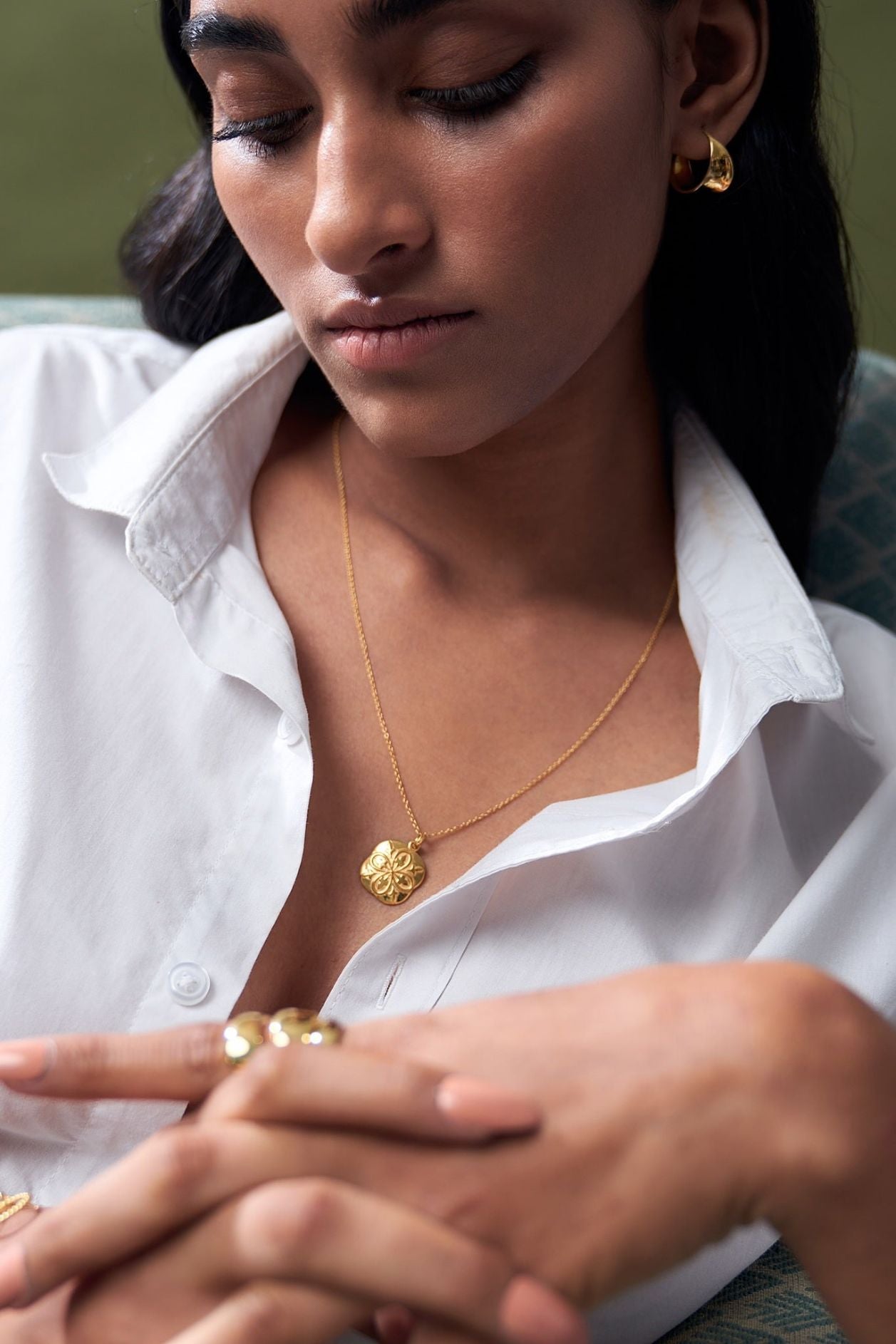 Petals 18k gold square pendant necklace Mamour Paris Jewelry