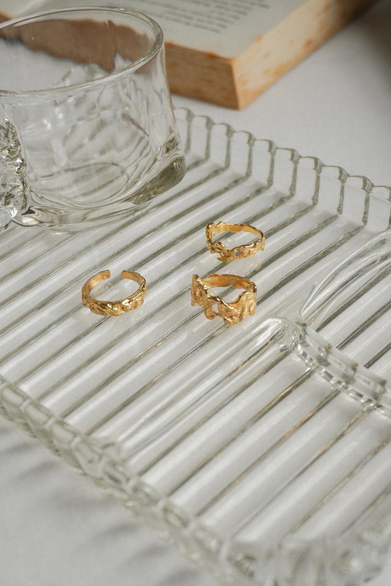 Scylla Textured 18k Gold Stacking Ring Mamour Paris Jewelry