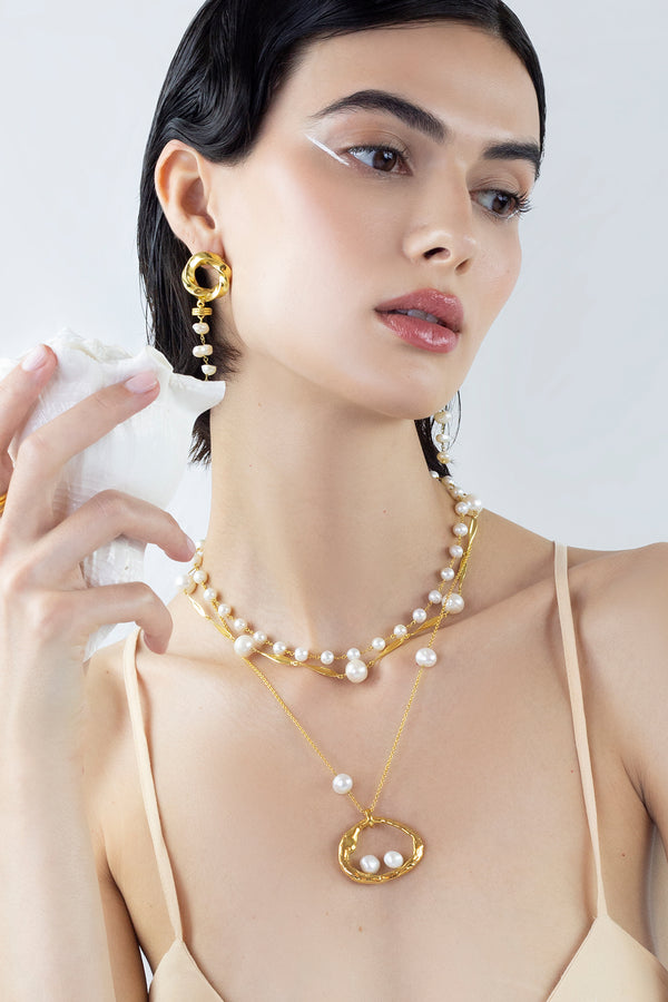 collier ras de cou perle blanche Mamour Paris bijoux